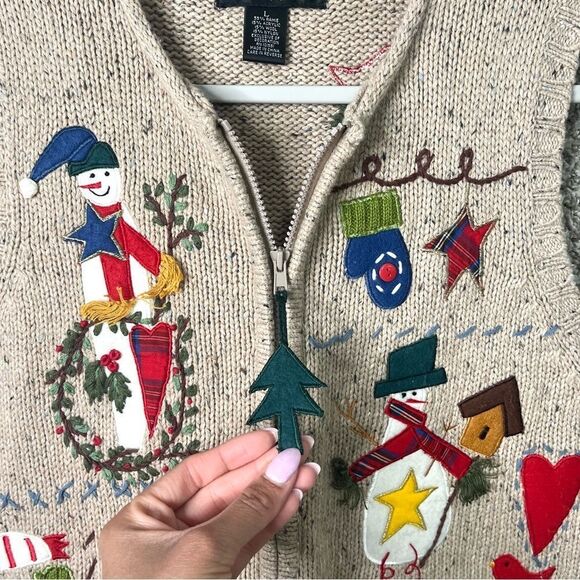 Theme Works Christmas Patchwork & Embroidered Wool Blend Zip Up Knit Vest Large - Picture 2 of 8